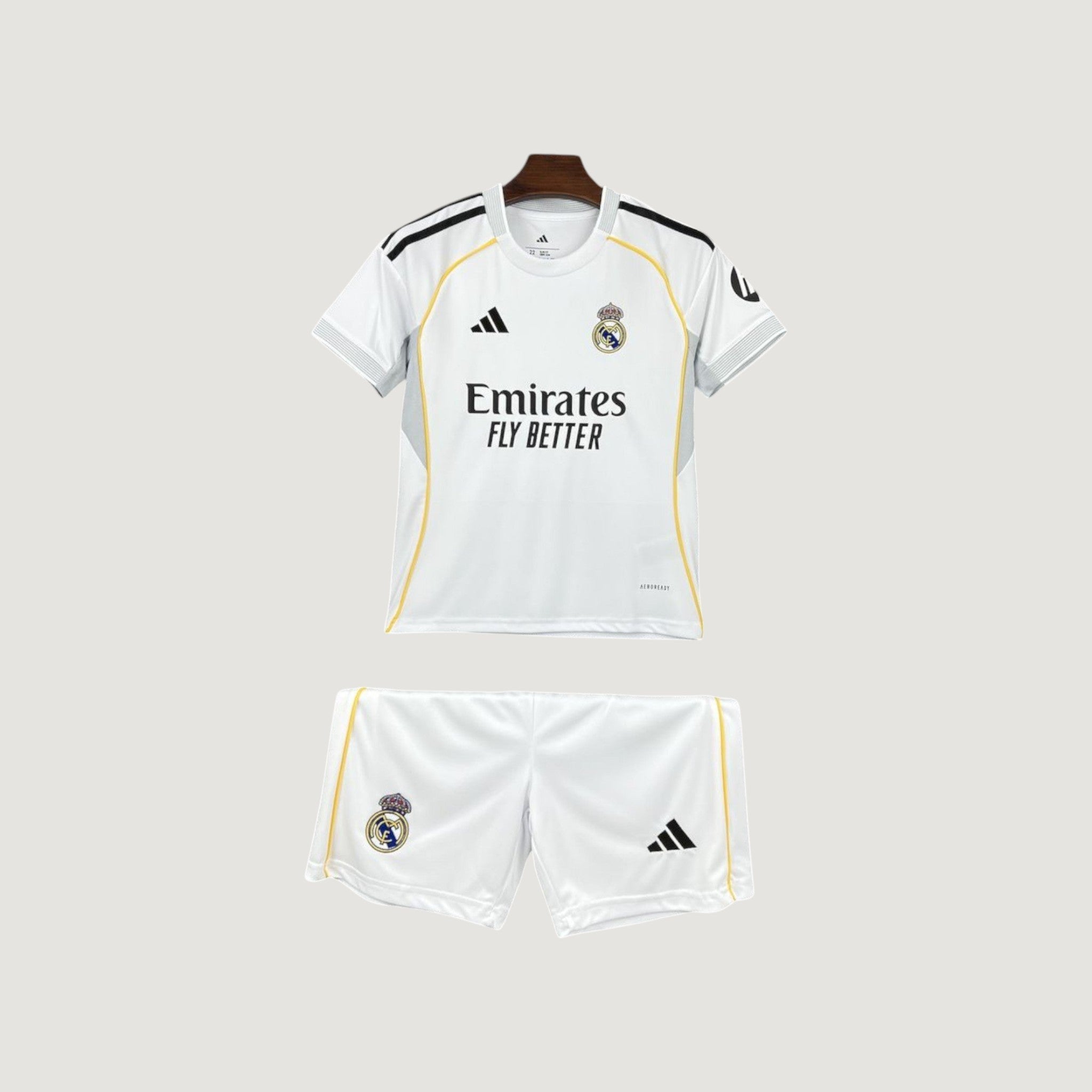 Real Madrid – Ensemble Domicile 25/26 Enfant – Blanc & Jaune