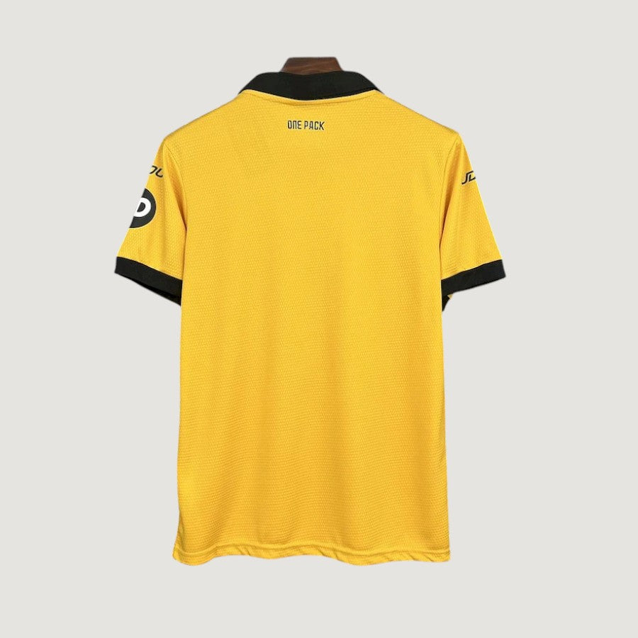 Wolverhampton – Maillot Domicile 25/26 – Jaune & Noir